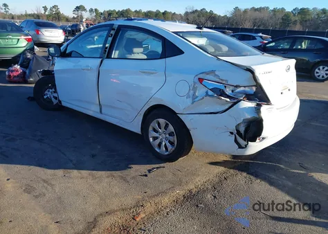 2016 Hyundai Accent z USA, uszkodzony, nr VIN KMHCT4AE3GU027830